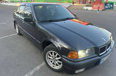 Седан BMW 3 Series 1992 в Миколаєві