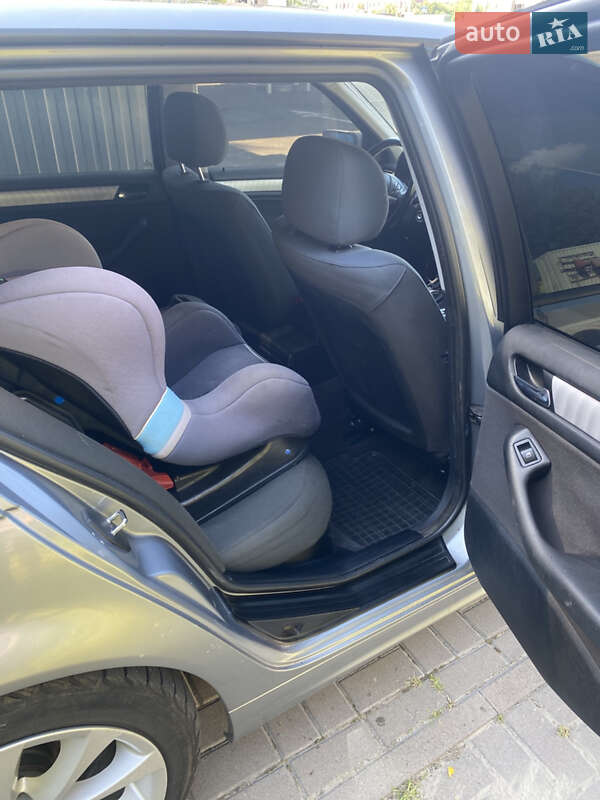 Универсал BMW 3 Series 2004 в Киеве