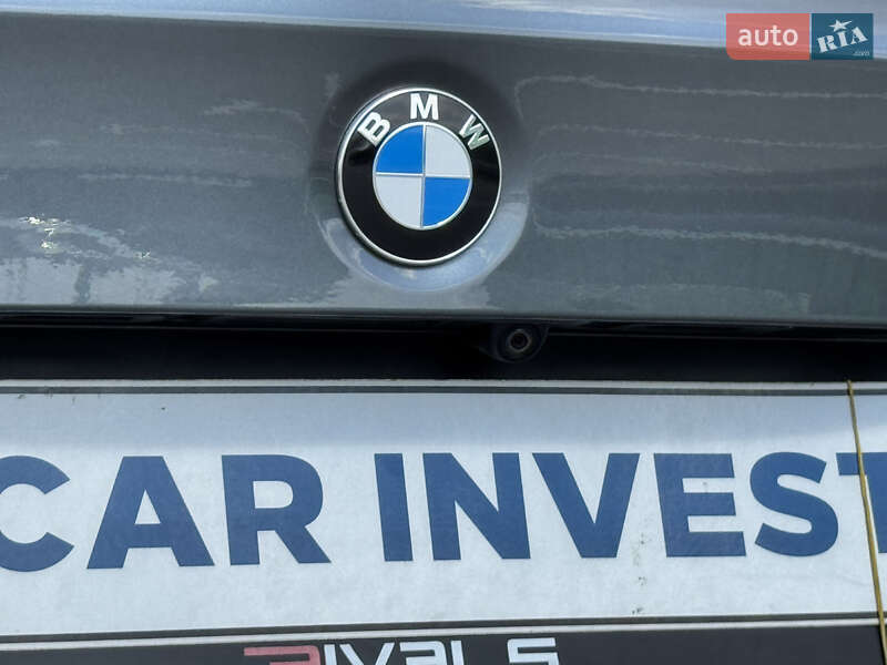 Седан BMW 3 Series 2017 в Киеве