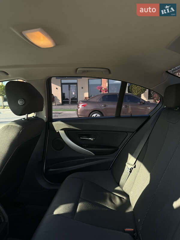 Седан BMW 3 Series 2013 в Виннице