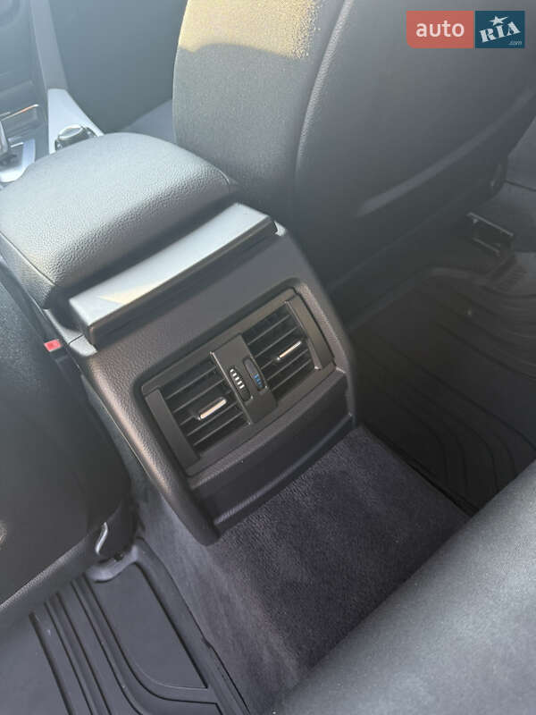 Седан BMW 3 Series 2013 в Виннице