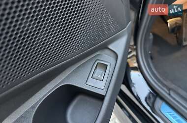 Седан BMW 3 Series 2024 в 