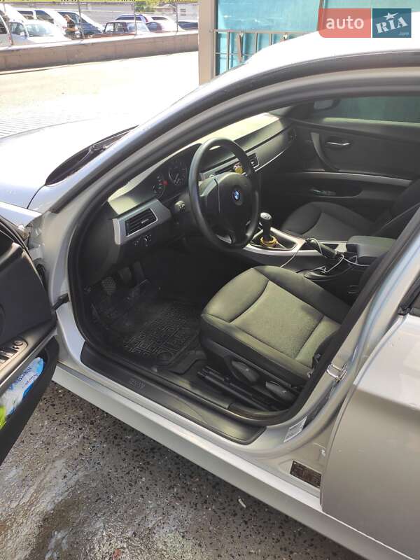 Седан BMW 3 Series 2006 в Кривому Розі