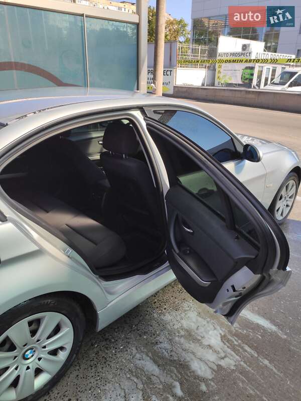 Седан BMW 3 Series 2006 в Кривому Розі