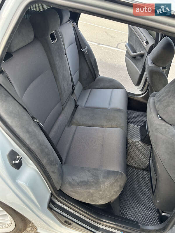 Универсал BMW 3 Series 2002 в Киеве фото 13 Универсал BMW 3 Series 2002 в Киеве