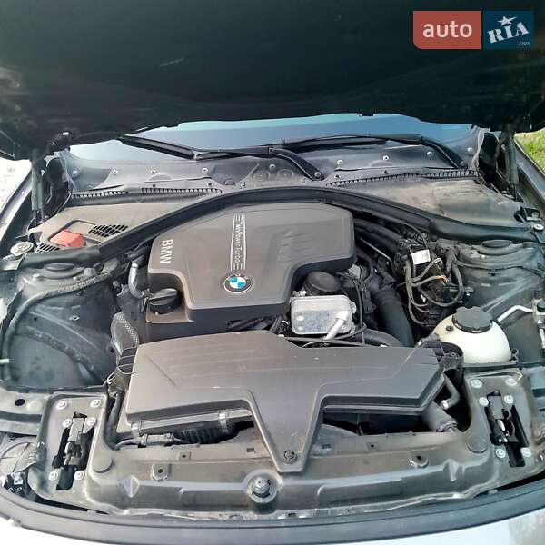 Седан BMW 3 Series 2013 в Львові