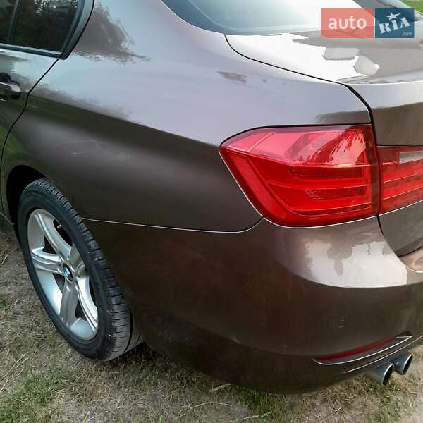 Седан BMW 3 Series 2013 в Львові
