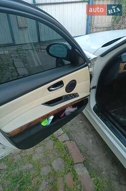 Седан BMW 3 Series 2005 в  фото 14 Седан BMW 3 Series 2005 в