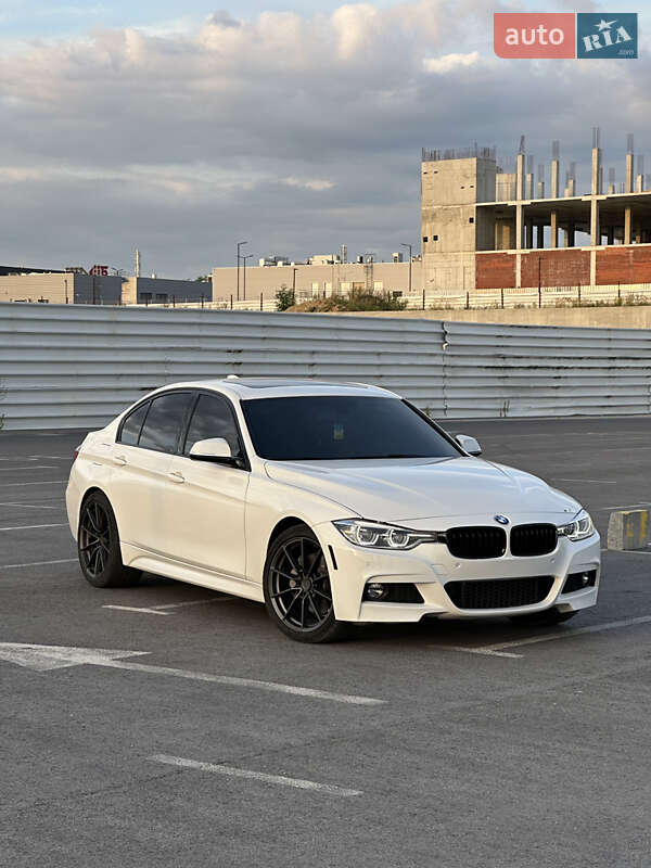Седан BMW 3 Series 2017 в Львові