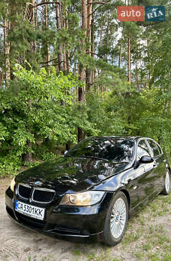 Седан BMW 3 Series 2005 в Киеве