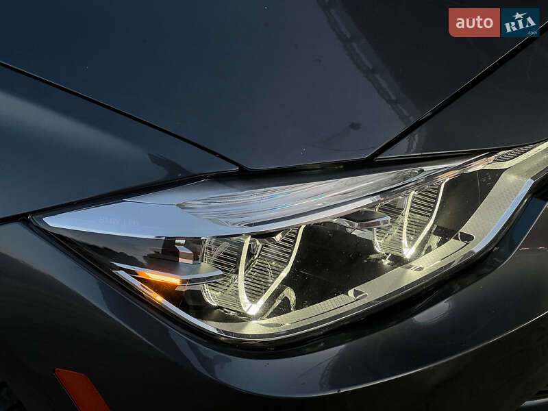 Седан BMW 3 Series 2018 в Чернігові