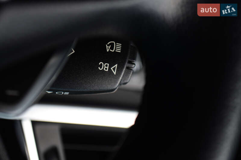 Седан BMW 3 Series 2016 в Києві