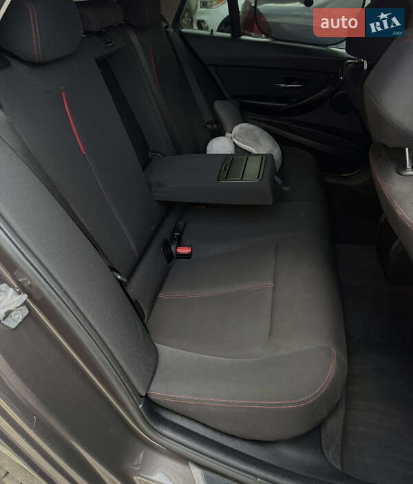 Универсал BMW 3 Series 2015 в Киеве