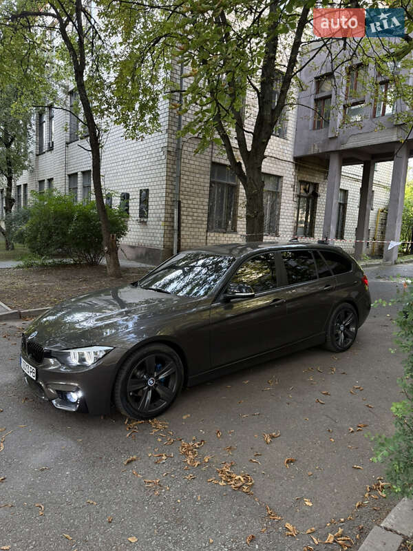 Универсал BMW 3 Series 2015 в Киеве