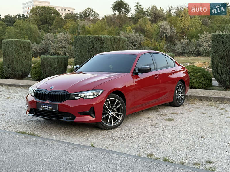 Седан BMW 3 Series 2022 в Дніпрі