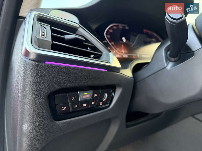 Седан BMW 3 Series 2022 в Дніпрі