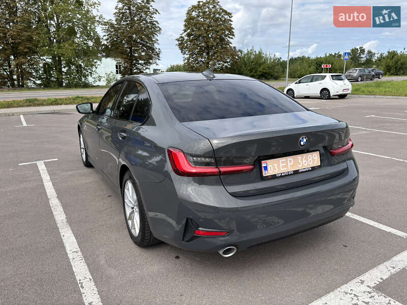Седан BMW 3 Series 2019 в Рівному