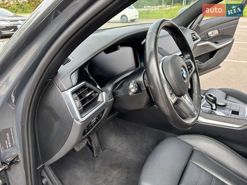 Седан BMW 3 Series 2019 в Рівному