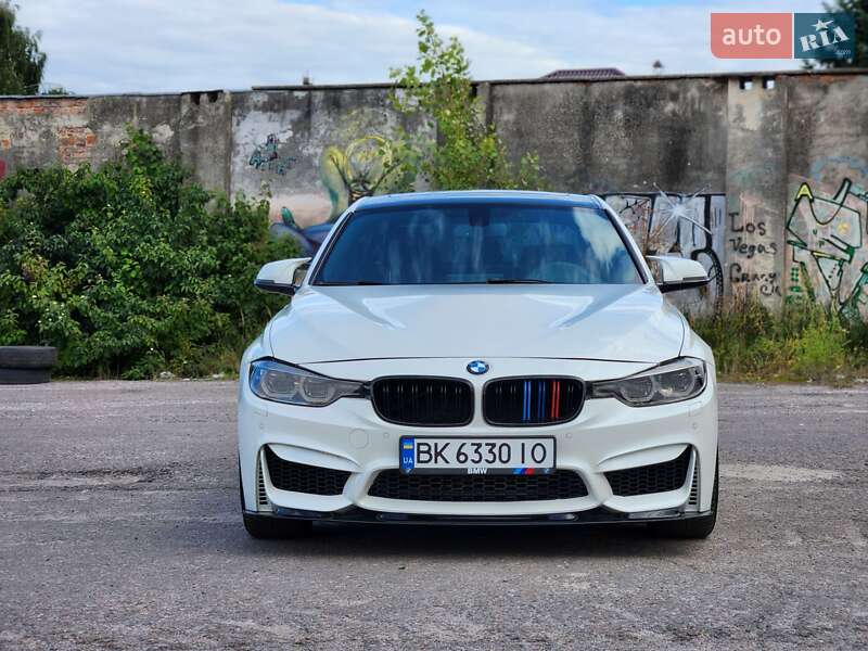 Седан BMW 3 Series 2017 в Ровно