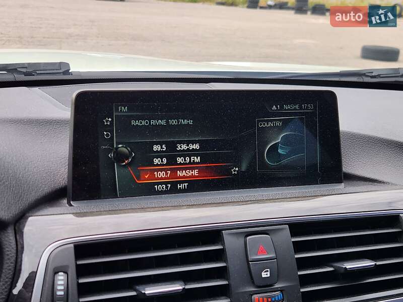 Седан BMW 3 Series 2017 в Ровно
