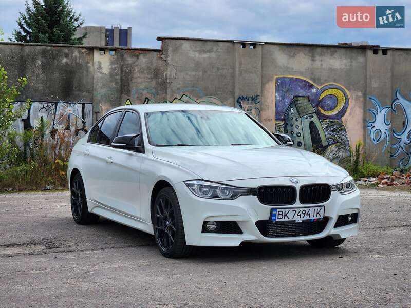 Седан BMW 3 Series 2016 в Ровно фото 14 Седан BMW 3 Series 2016 в Ровно