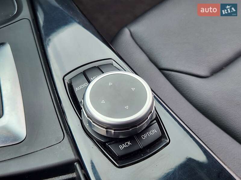 Седан BMW 3 Series 2016 в Ровно фото 34 Седан BMW 3 Series 2016 в Ровно