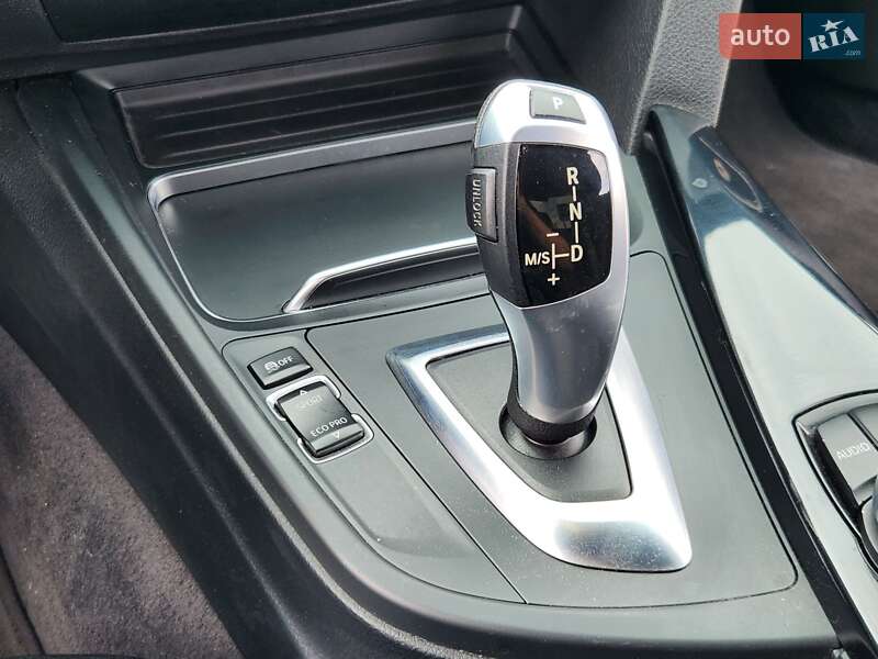 Седан BMW 3 Series 2016 в Ровно фото 40 Седан BMW 3 Series 2016 в Ровно