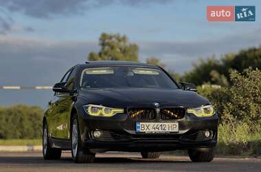 Седан BMW 3 Series 2013 в Остроге