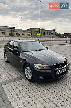 Седан BMW 3 Series 2010 в Львове