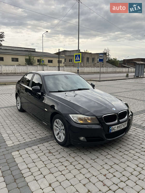 Седан BMW 3 Series 2010 в Львові фото Седан BMW 3 Series 2010 в Львові