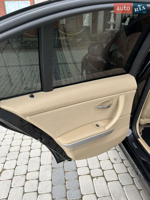 Седан BMW 3 Series 2010 в Львові фото 11 Седан BMW 3 Series 2010 в Львові