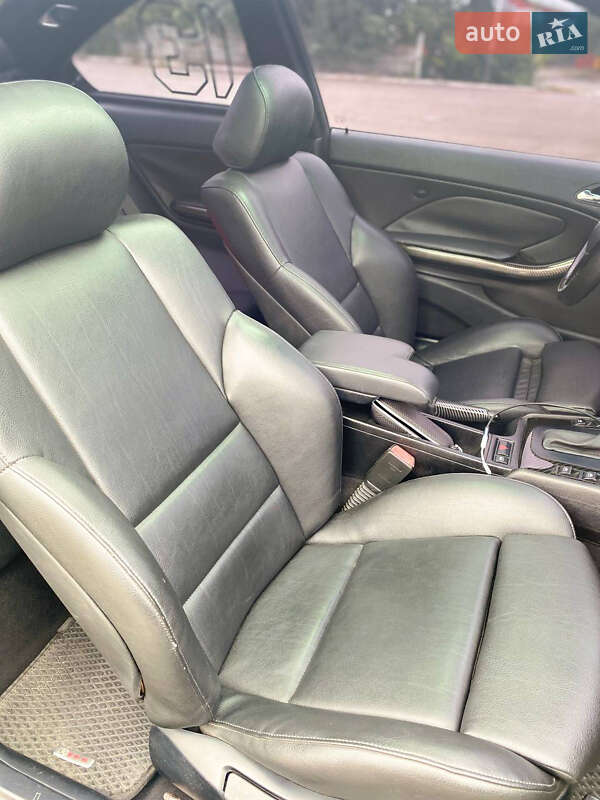 Купе BMW 3 Series 2005 в Хороле фото 26 Купе BMW 3 Series 2005 в Хороле