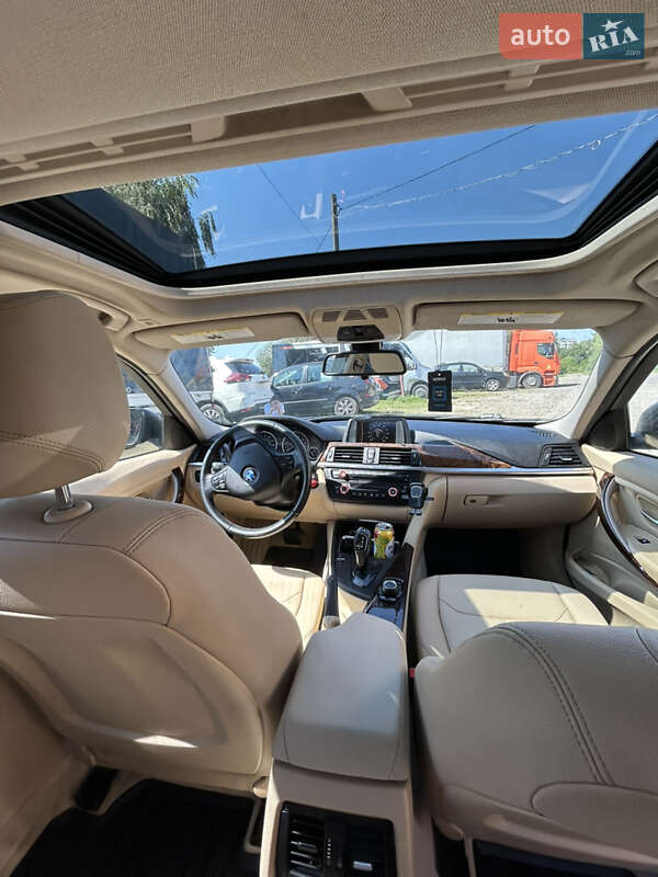 Седан BMW 3 Series 2013 в Новояворовске