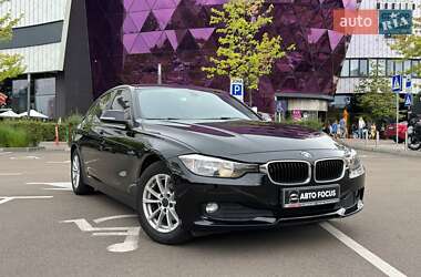 Седан BMW 3 Series 2014 в Киеве