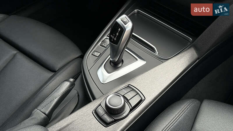 Седан BMW 3 Series 2016 в Коломые