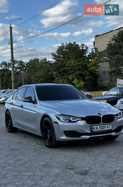 Седан BMW 3 Series 2013 в Дніпрі