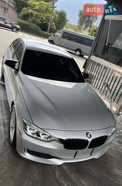 Седан BMW 3 Series 2013 в Черновцах