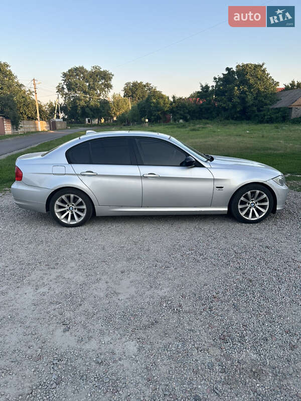 Седан BMW 3 Series 2011 в Киеве фото 10 Седан BMW 3 Series 2011 в Киеве
