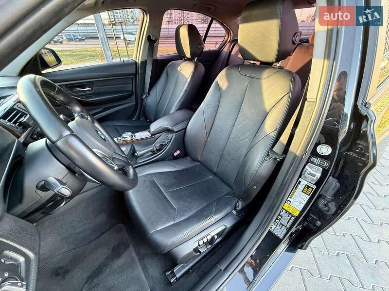 Седан BMW 3 Series 2013 в Киеве