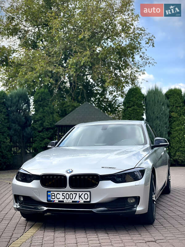 Седан BMW 3 Series 2014 в Яворове