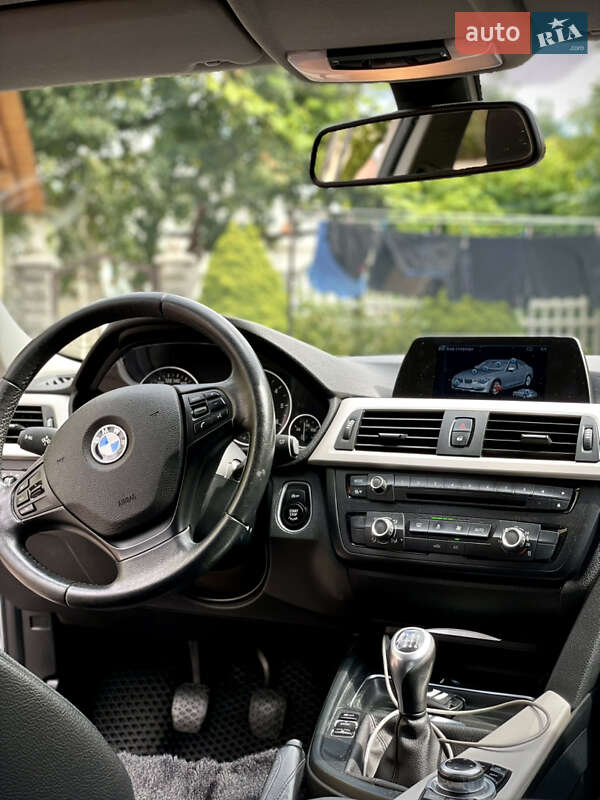 Седан BMW 3 Series 2014 в Яворове