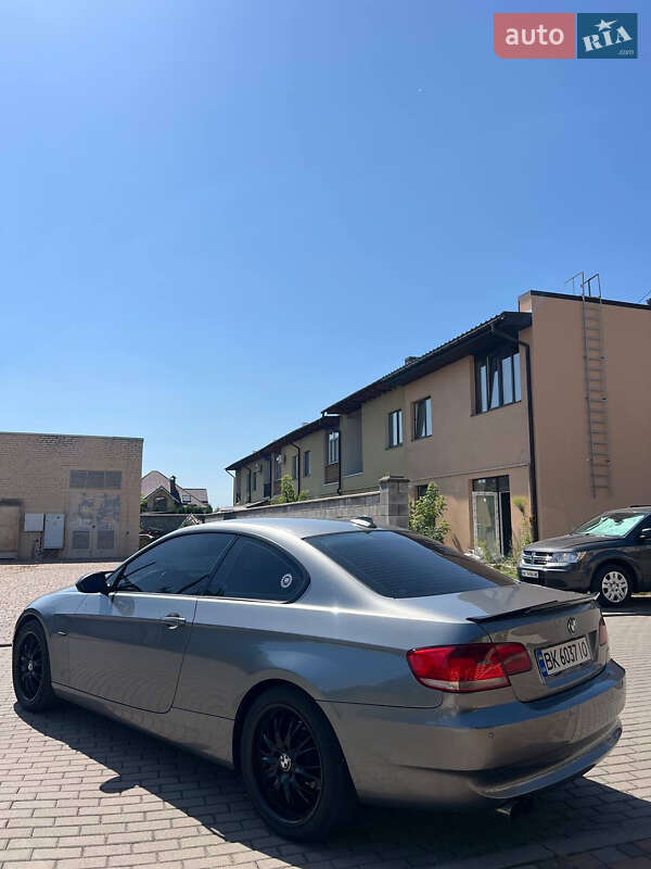 Купе BMW 3 Series 2008 в Ровно фото 7 Купе BMW 3 Series 2008 в Ровно