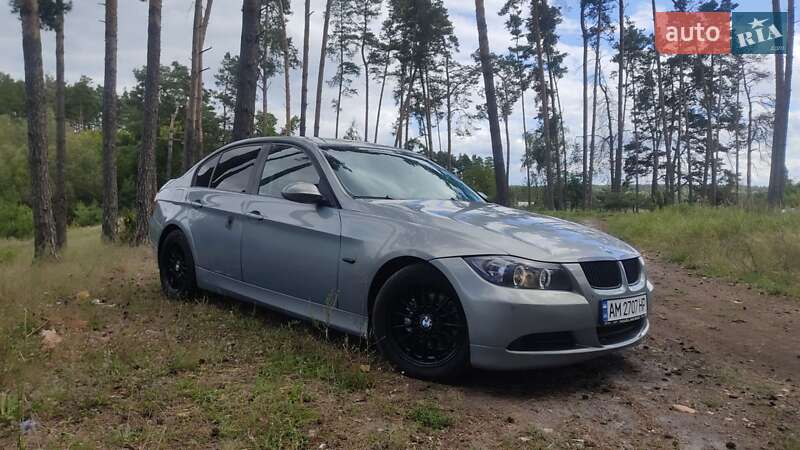 Седан BMW 3 Series 2005 в Житомире