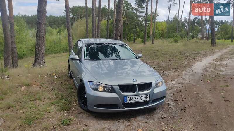 Седан BMW 3 Series 2005 в Житомире