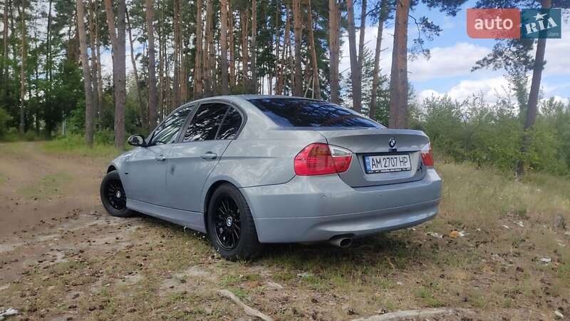 Седан BMW 3 Series 2005 в Житомире