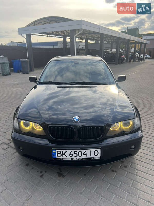 Седан BMW 3 Series 2002 в Рівному