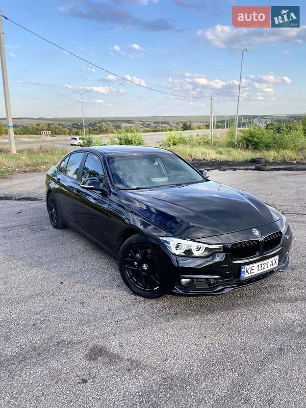 BMW 3 Series 2016