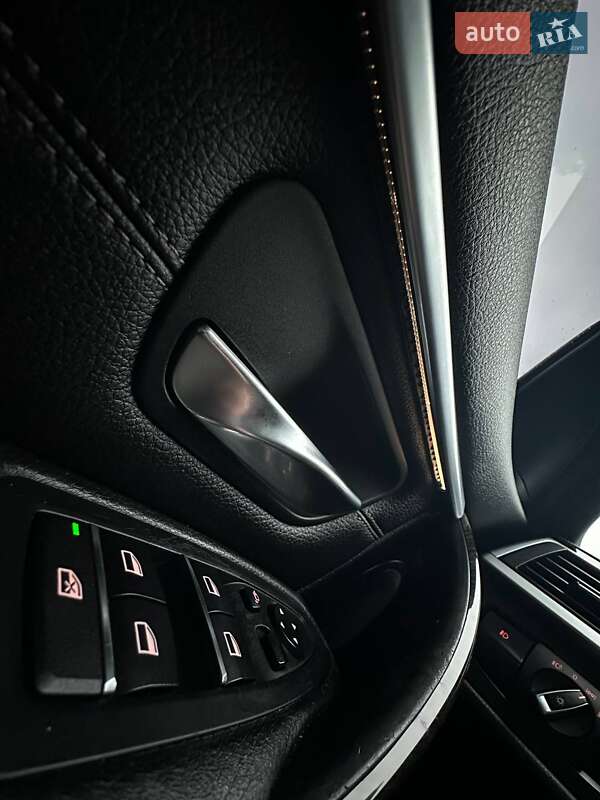 Седан BMW 3 Series 2016 в Рівному