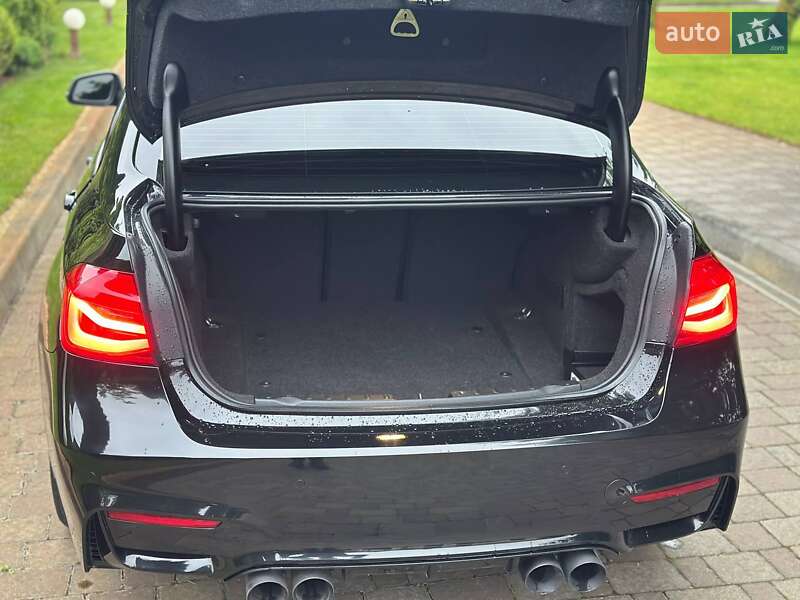 Седан BMW 3 Series 2016 в Рівному