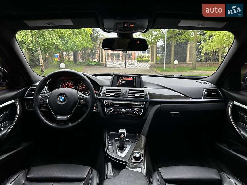Седан BMW 3 Series 2016 в Рівному